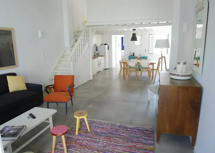 Glitterati Corner Mykonos Town